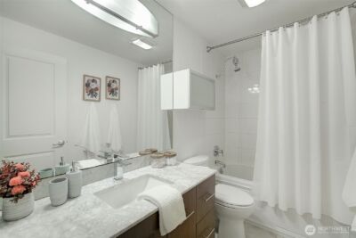 11058 NE 33rd Place #D6, Bellevue, WA 98004 - Photo 14