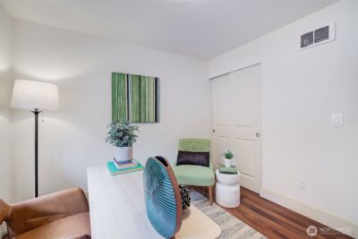 11058 NE 33rd Place #D6, Bellevue, WA 98004 - Photo 16