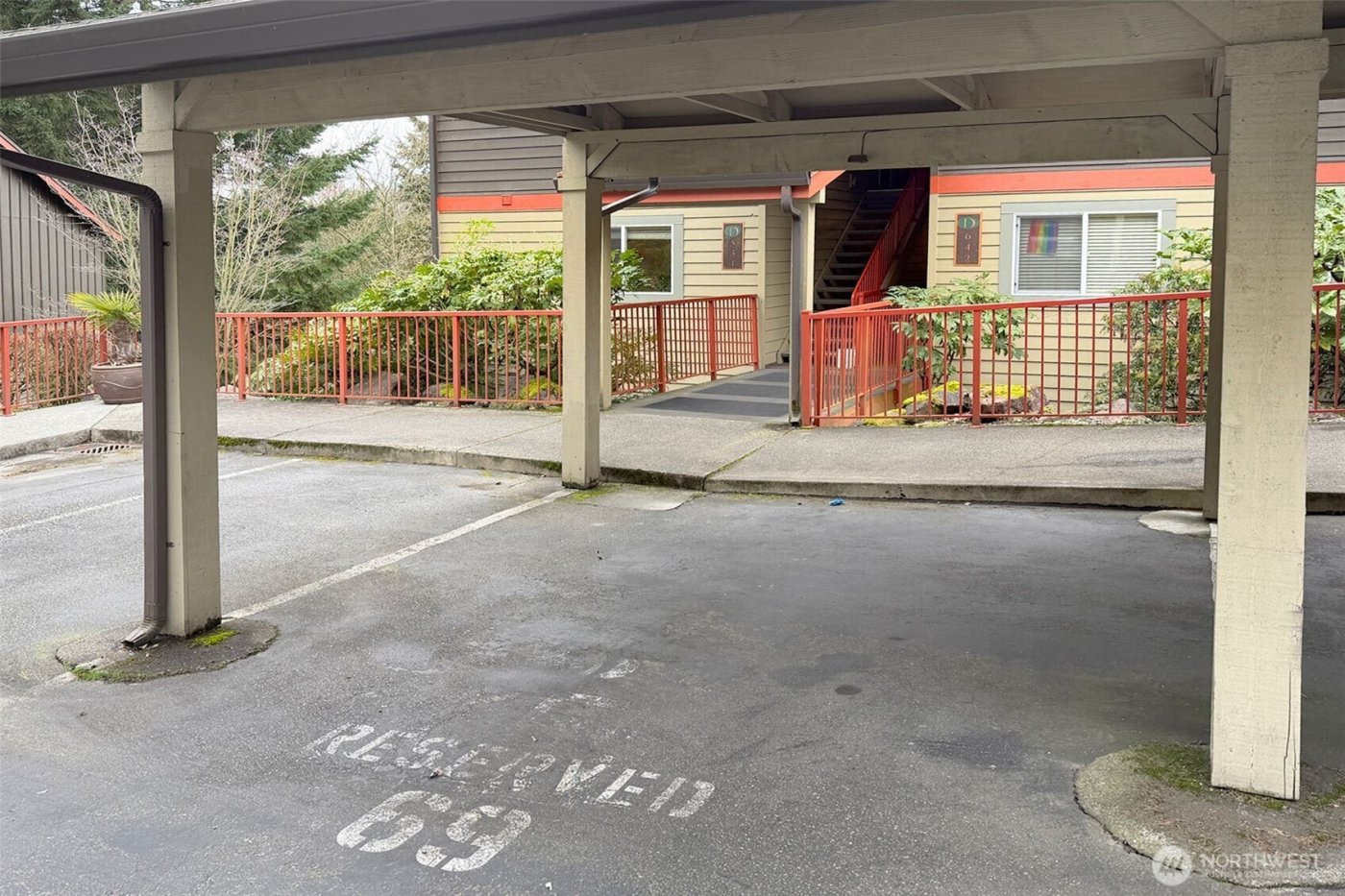 11058 NE 33rd Place #D6, Bellevue, WA 98004