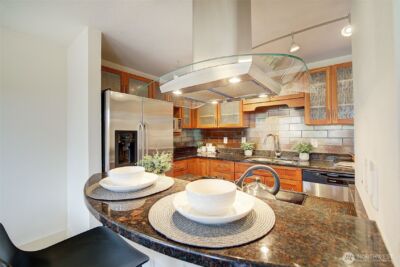 11058 NE 33rd Place #D6, Bellevue, WA 98004 - Photo 9