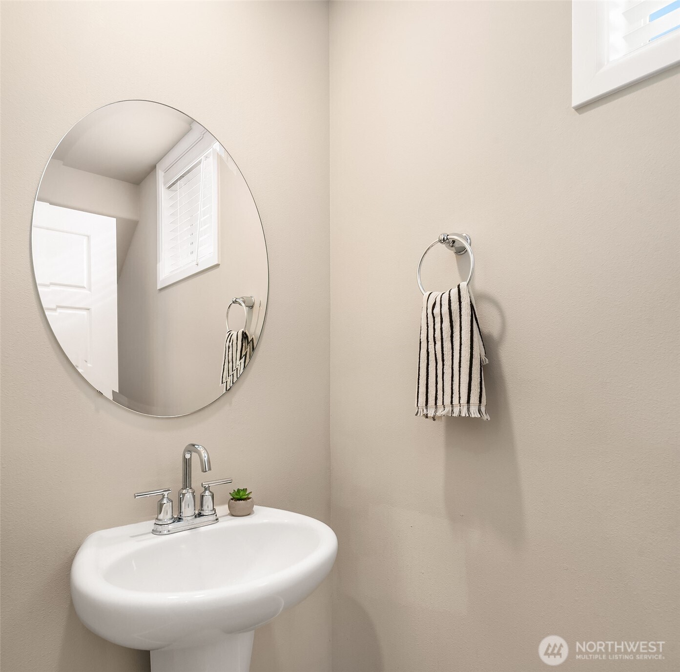 26340 203rd Ave SE , Covington, WA 98042