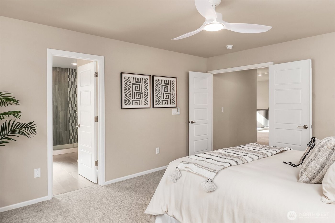 26340 203rd Ave SE , Covington, WA 98042