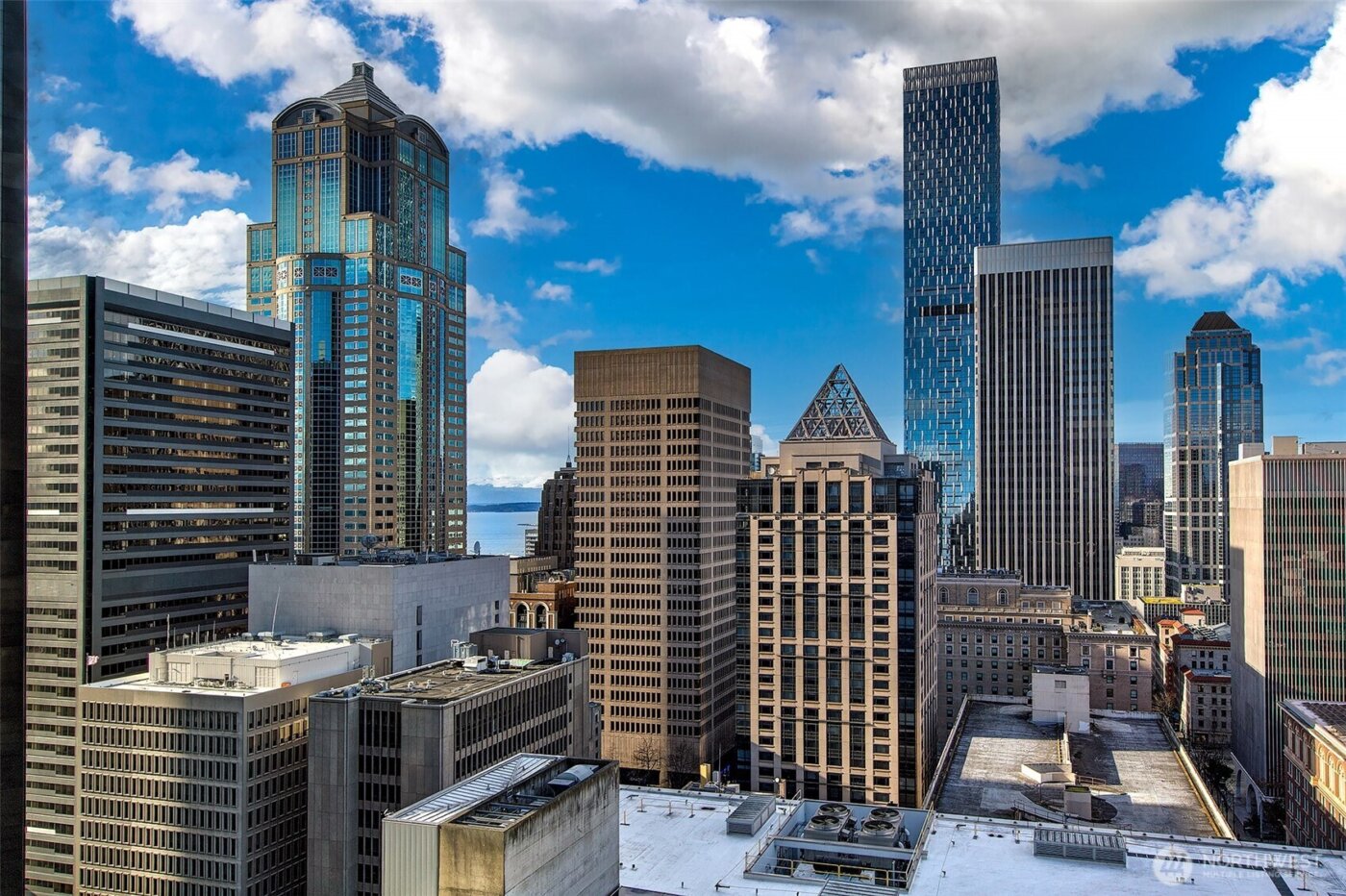 909 5th Avenue #2002, Seattle, WA 98164