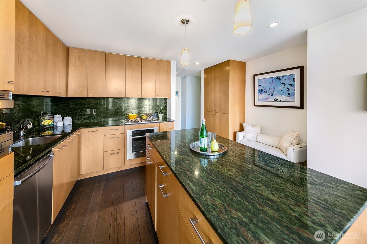 909 5th Avenue #2002, Seattle, WA 98164