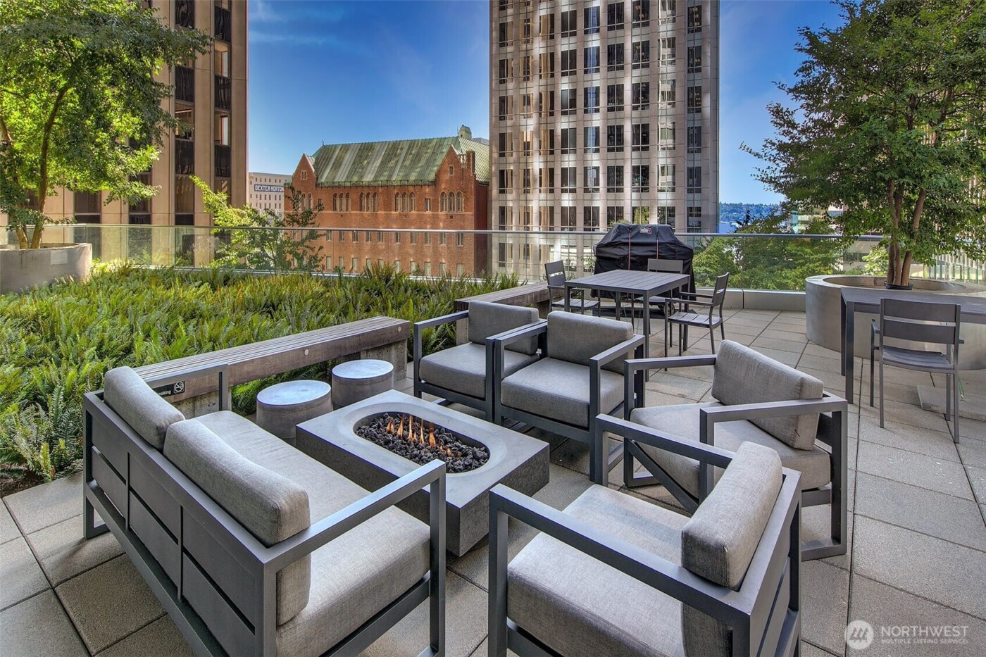 909 5th Avenue #2002, Seattle, WA 98164