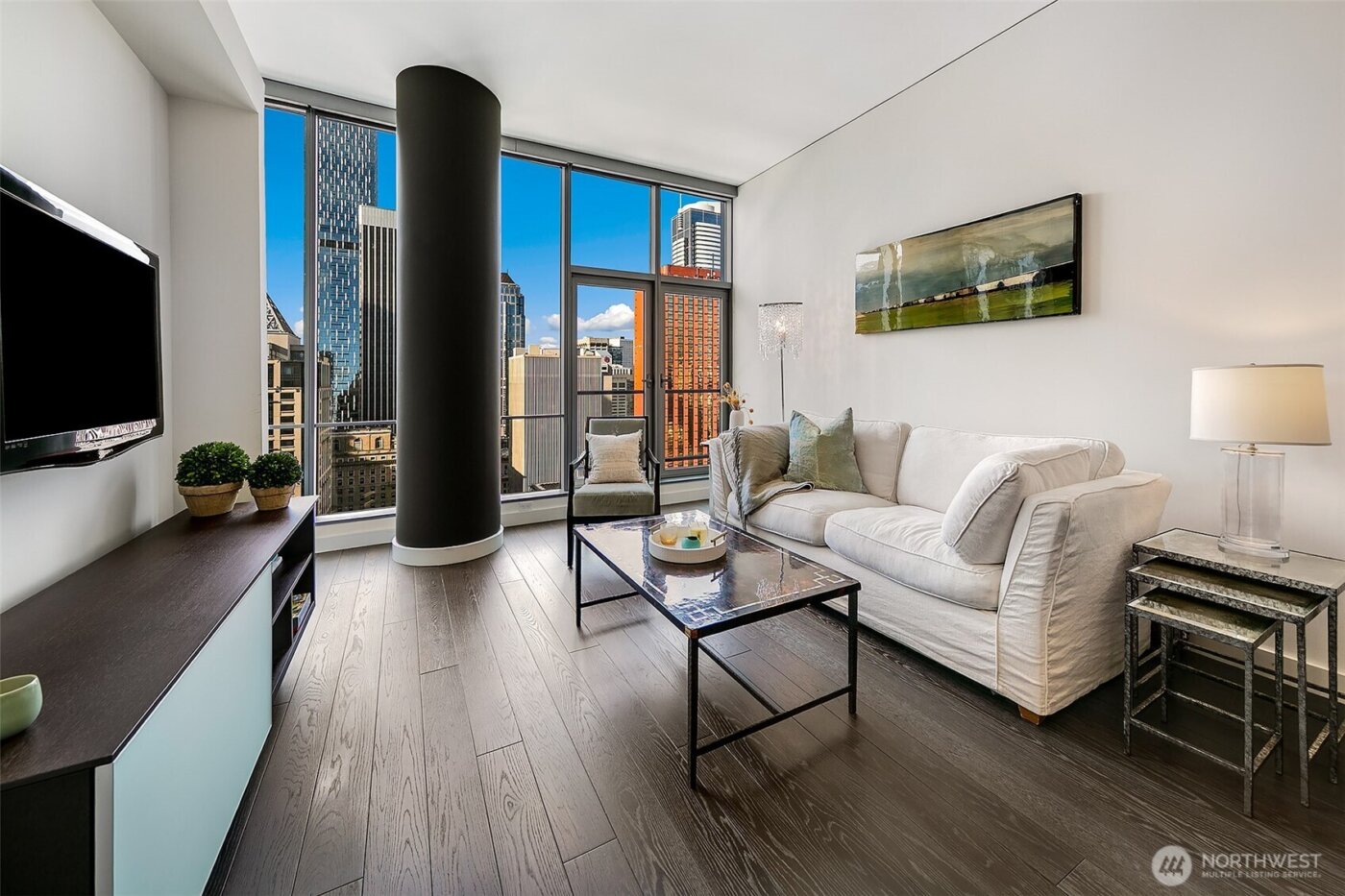 909 5th Avenue #2002, Seattle, WA 98164