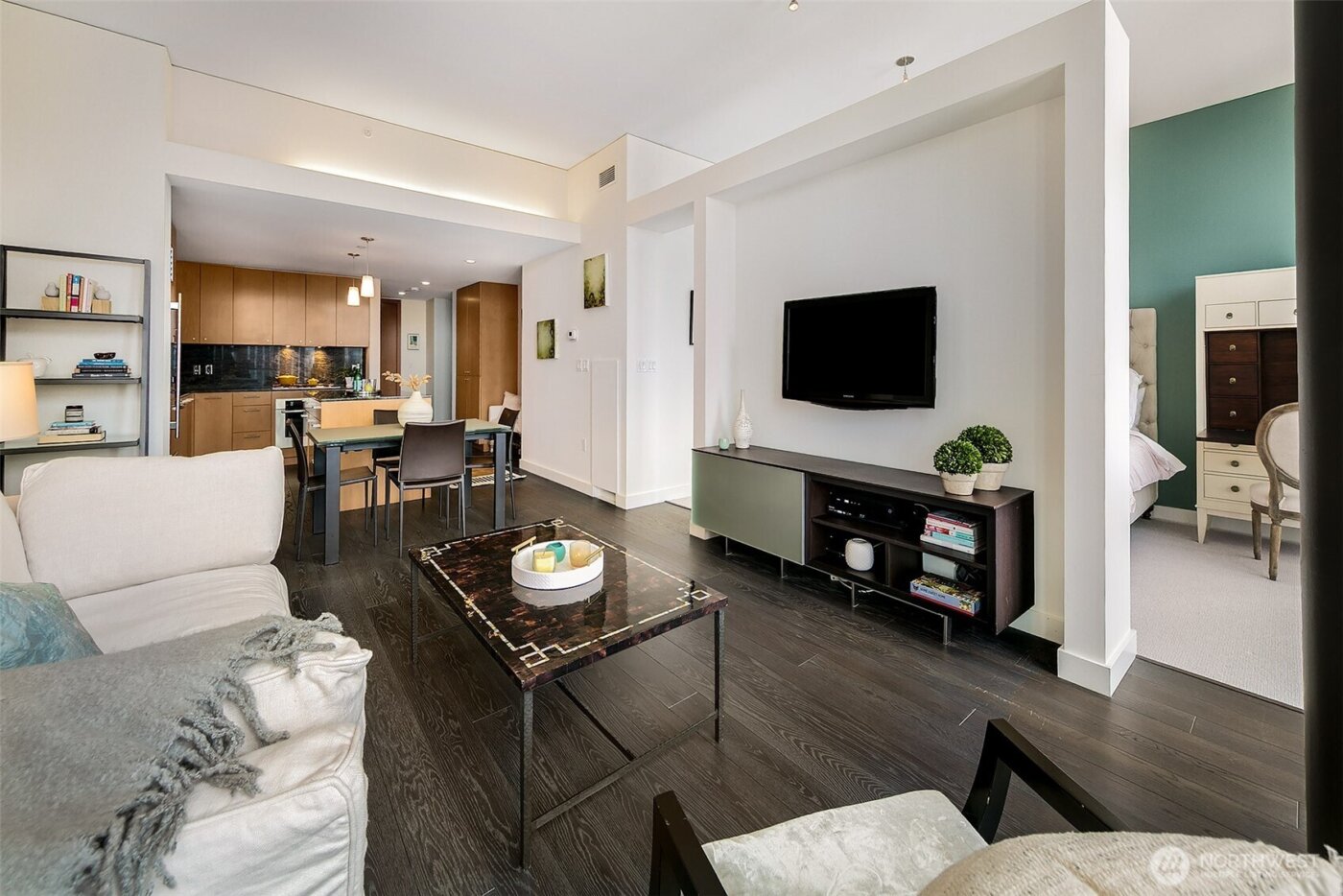 909 5th Avenue #2002, Seattle, WA 98164