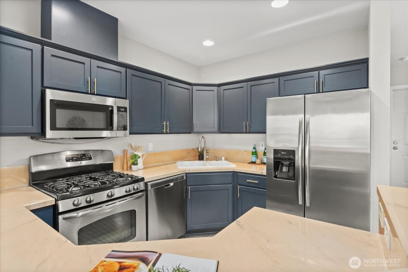 2325 Harbor Avenue SW #B1, Seattle, WA 98126-2076