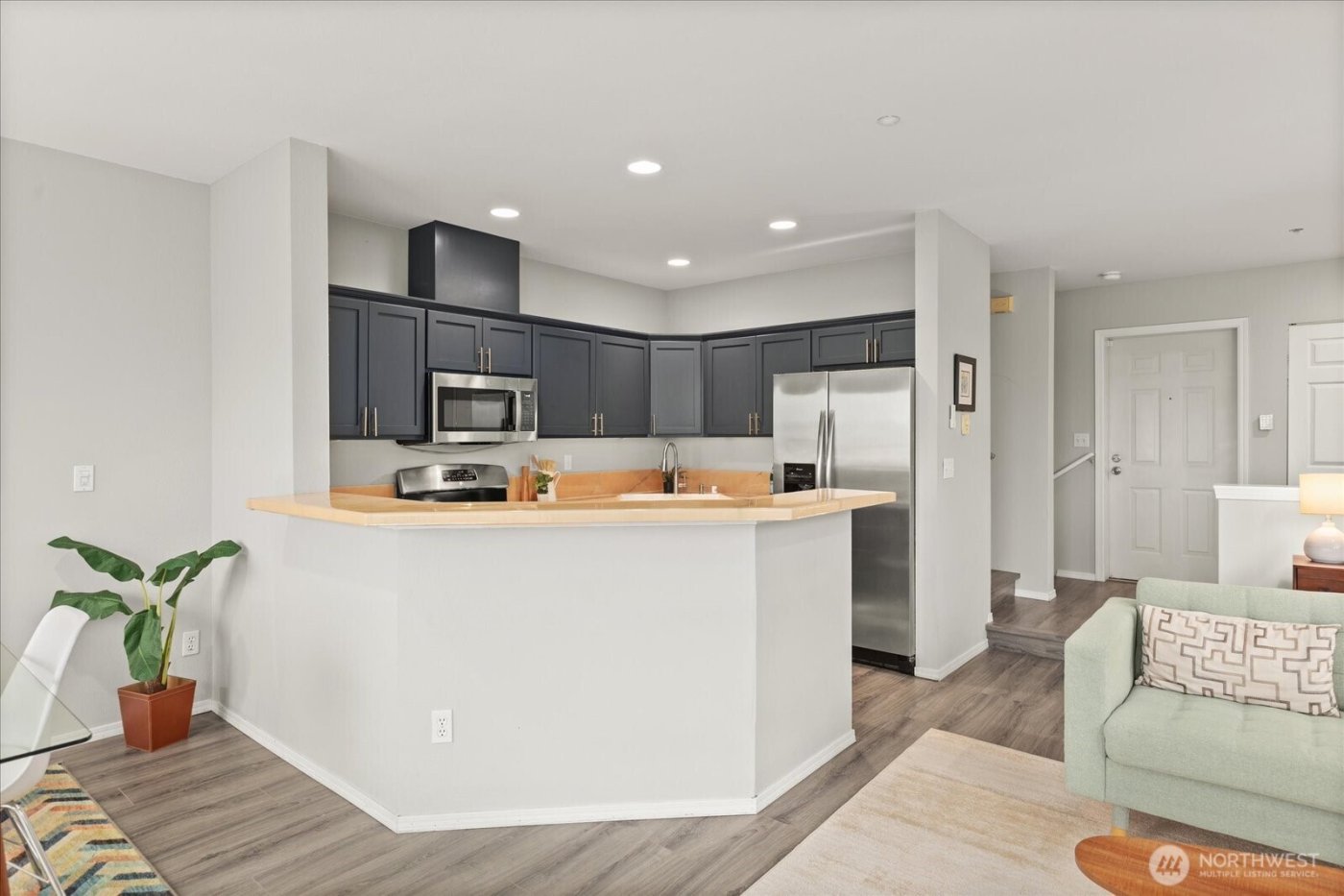 2325 Harbor Avenue SW #B1, Seattle, WA 98126-2076