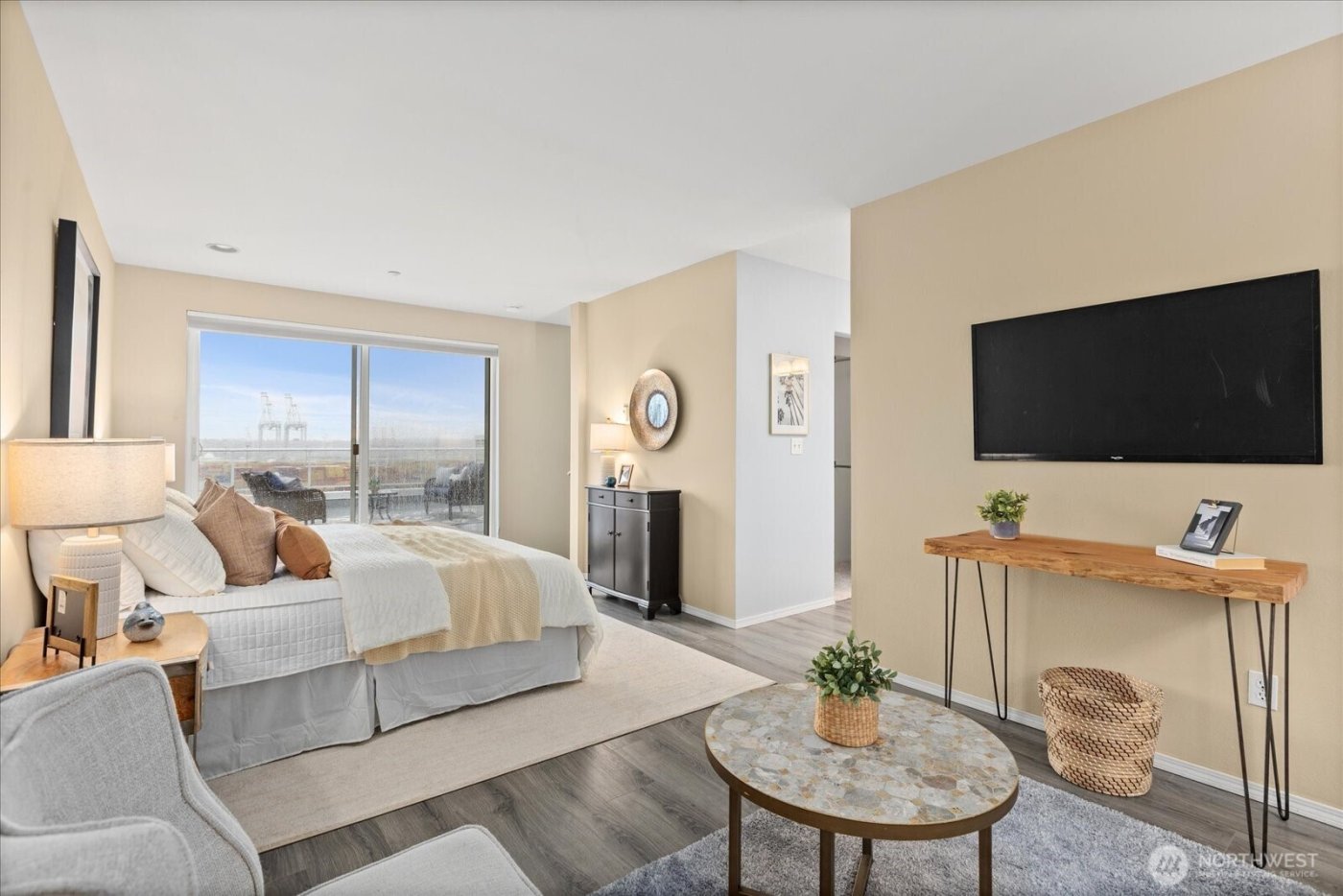 2325 Harbor Avenue SW #B1, Seattle, WA 98126-2076