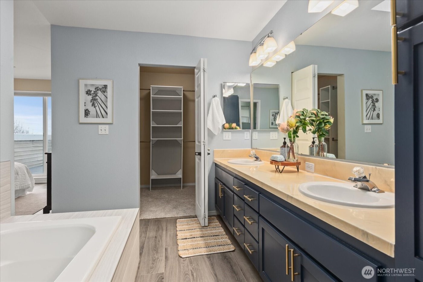 2325 Harbor Avenue SW #B1, Seattle, WA 98126-2076