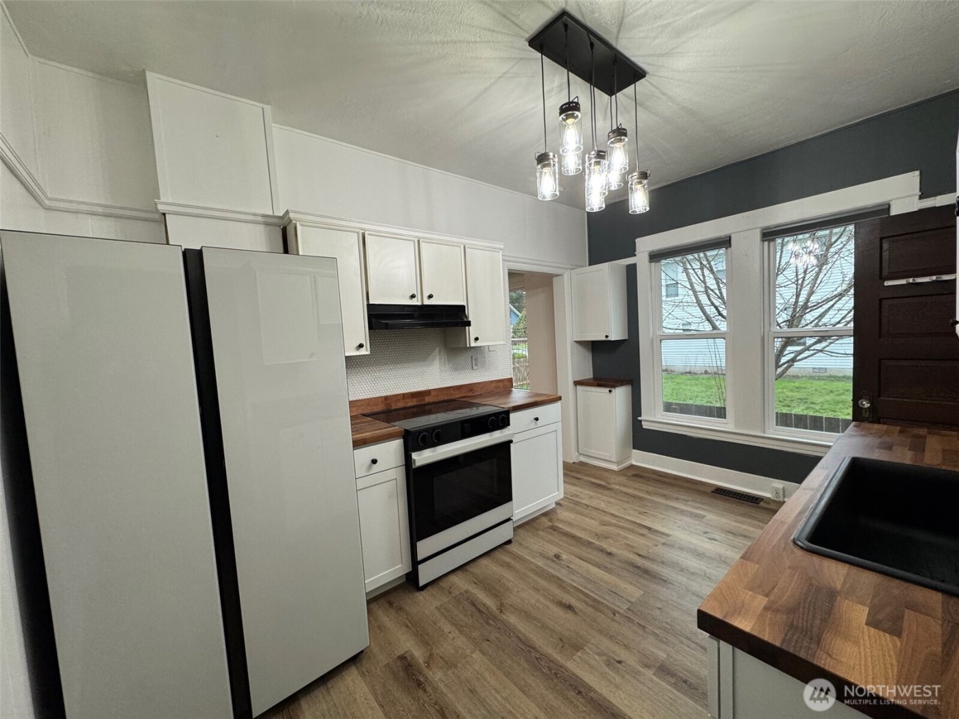 234 S Ferry Avenue , Monroe, WA 98272