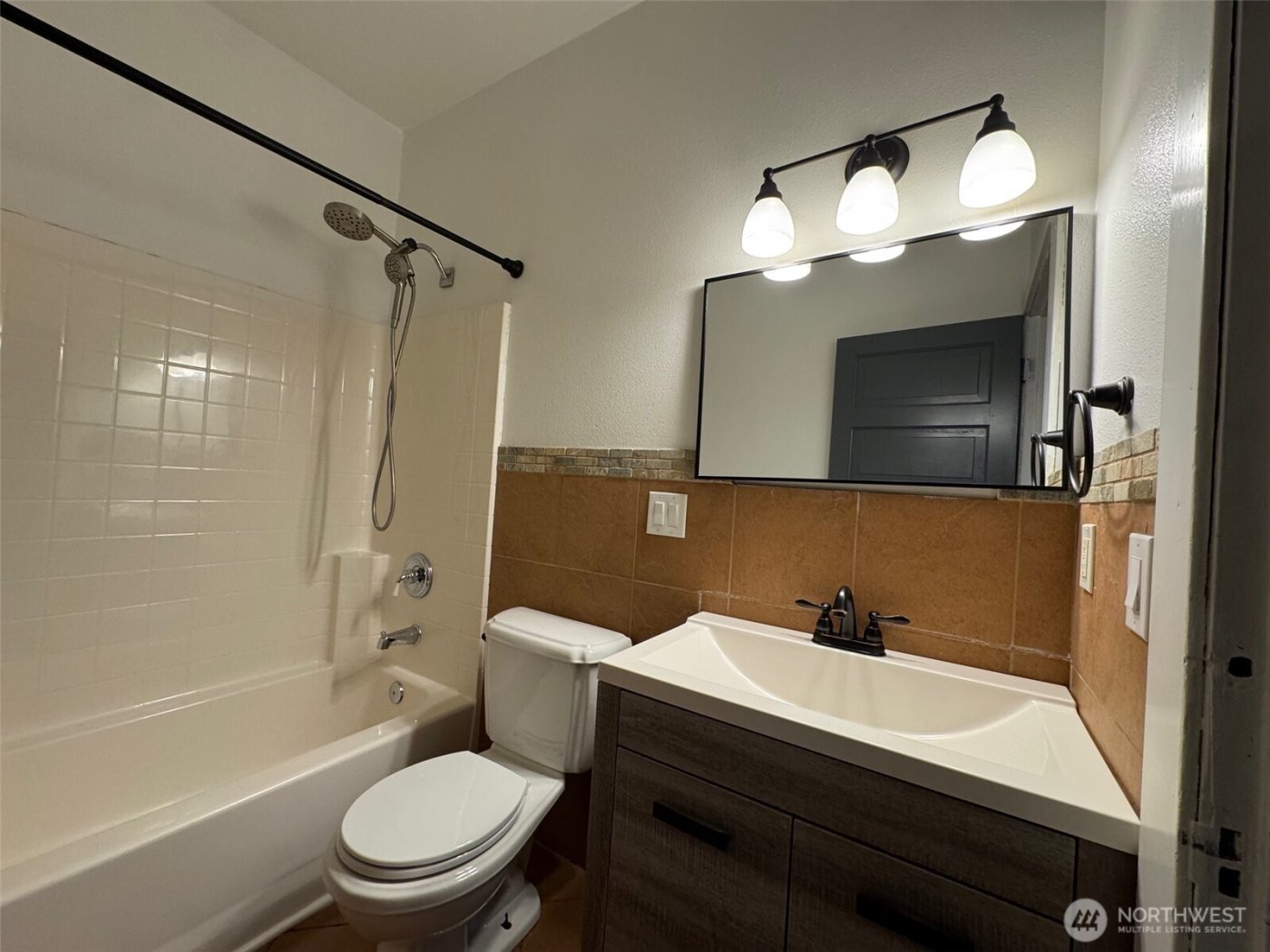 234 S Ferry Avenue , Monroe, WA 98272