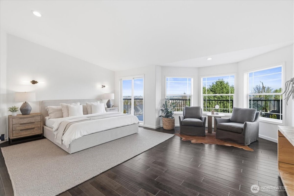 8145 5th Avenue SW, Seattle, WA 98106-2168