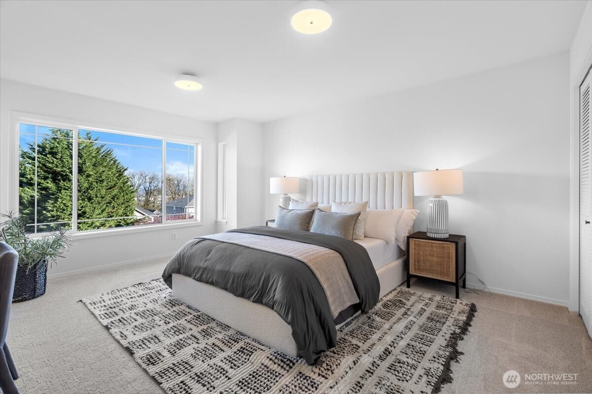 8145 5th Avenue SW, Seattle, WA 98106-2168