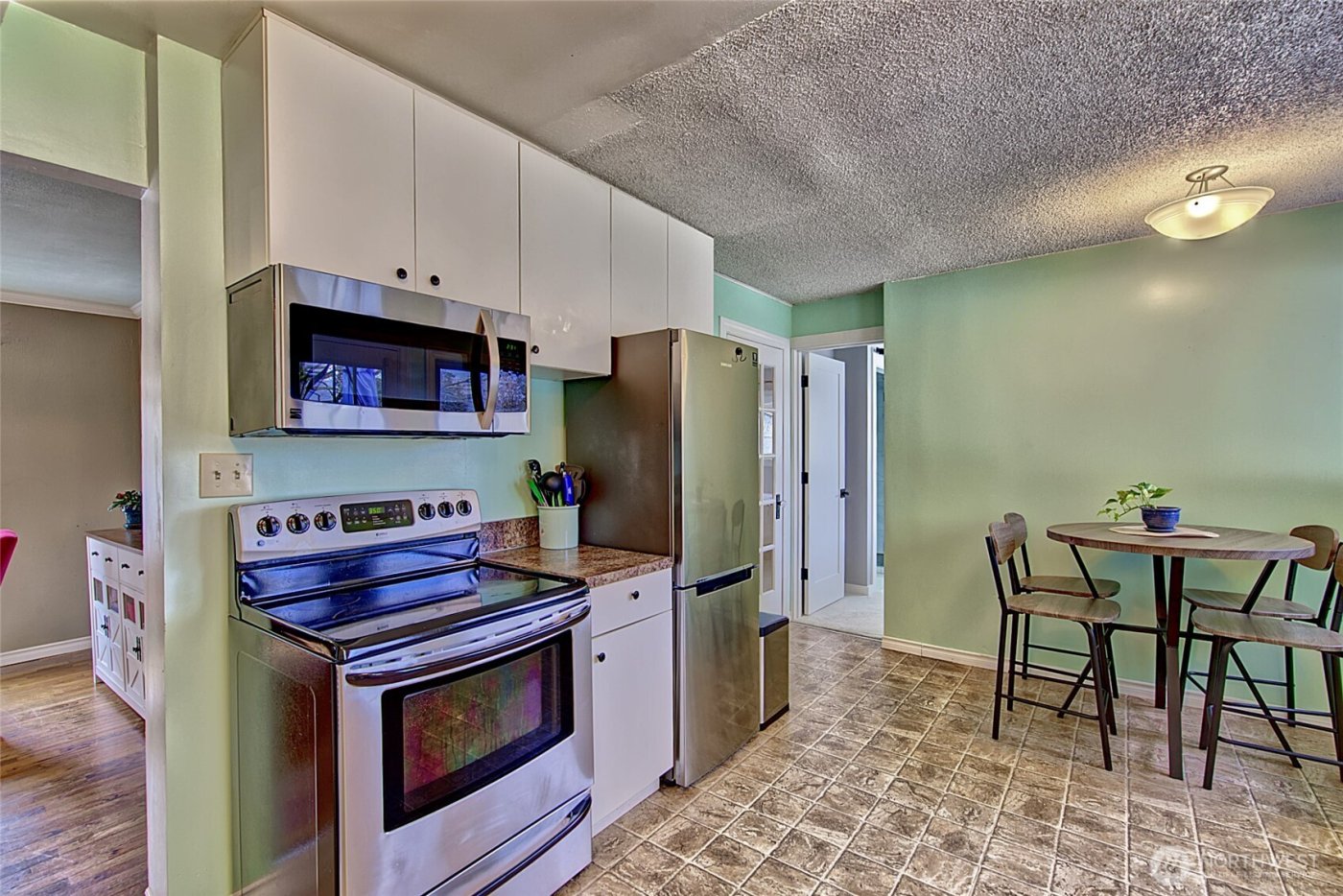 8829 231st Street SW, Edmonds, WA 98026