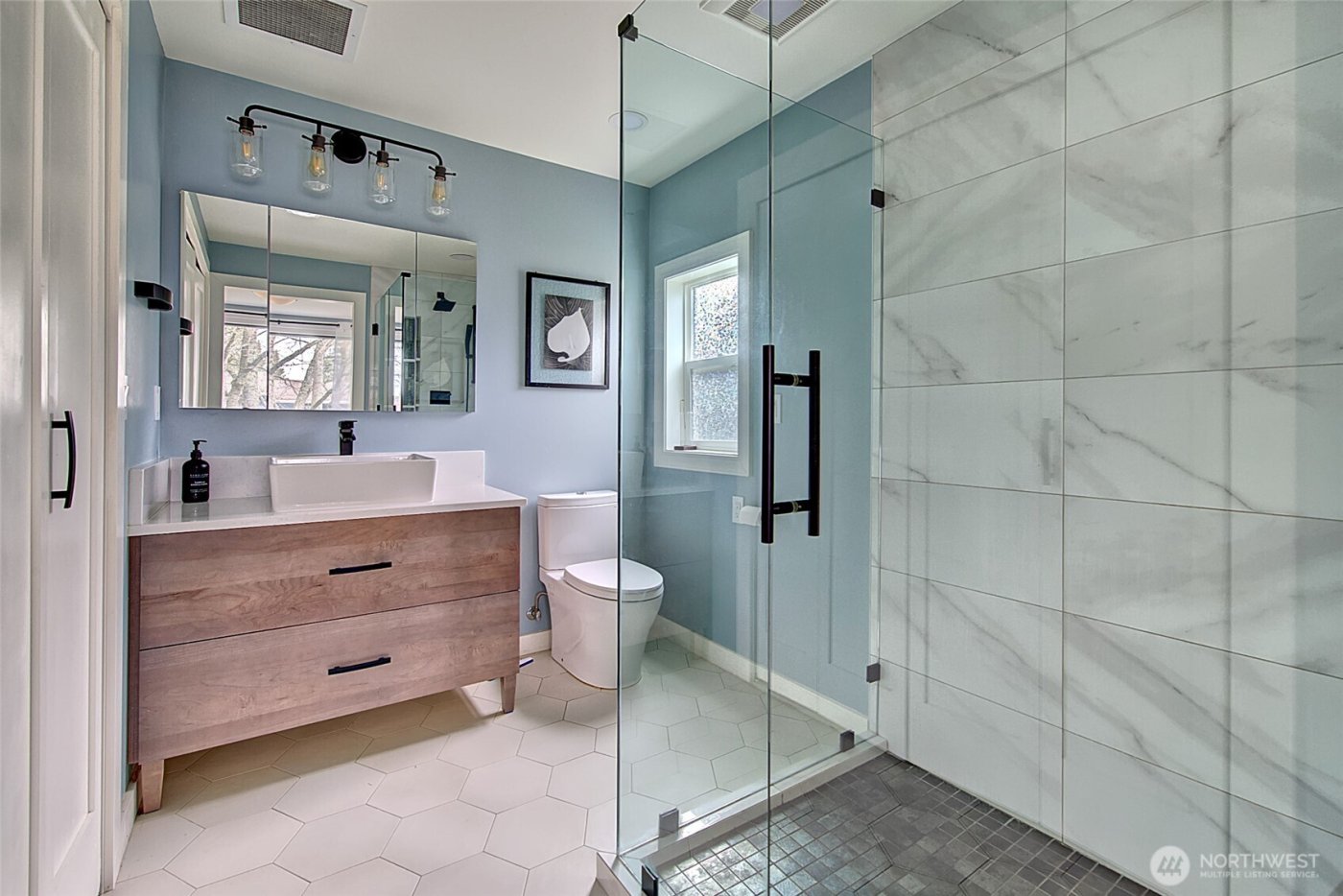 8829 231st Street SW, Edmonds, WA 98026