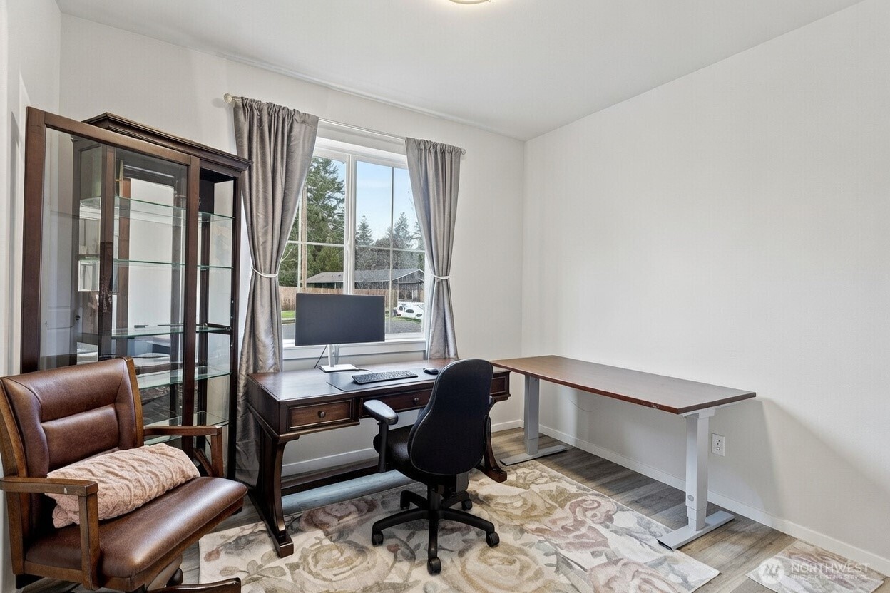 54 Basil Avenue , Shelton, WA 98584