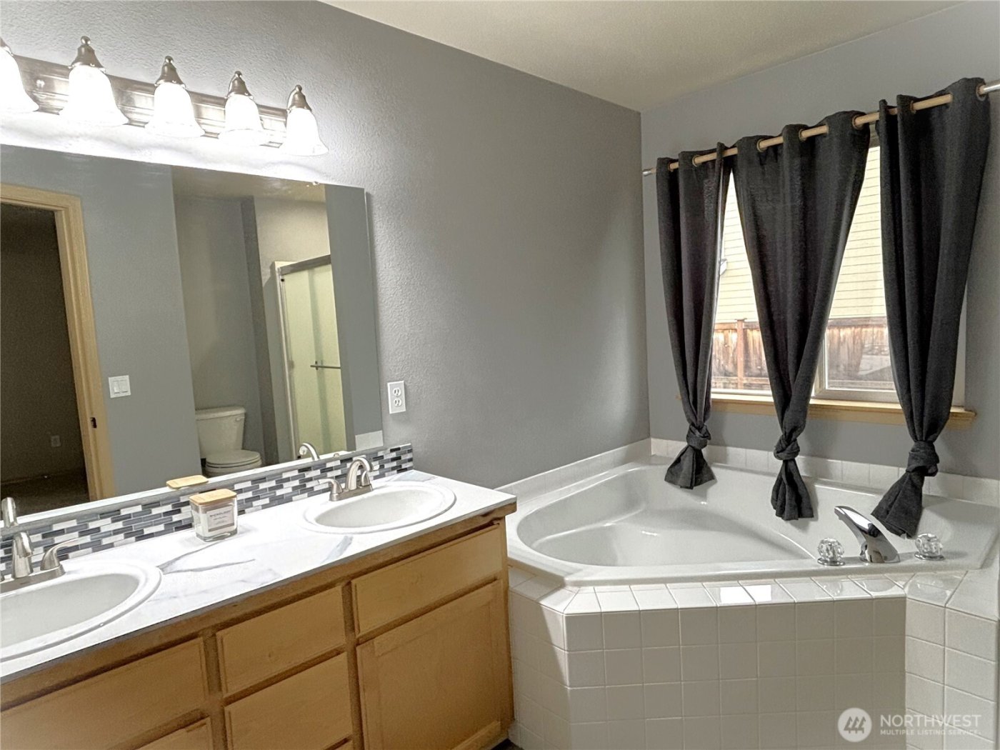 1306 Hansberry Avenue NE, Orting, WA 98360