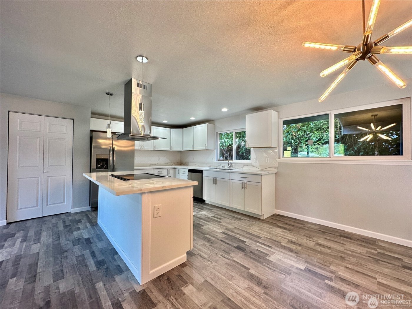 402 E 91st Street , Tacoma, WA 98445