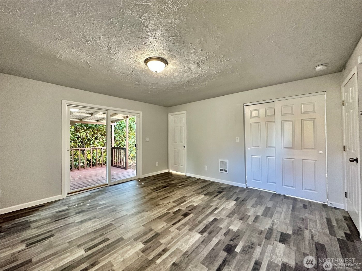 402 E 91st Street , Tacoma, WA 98445