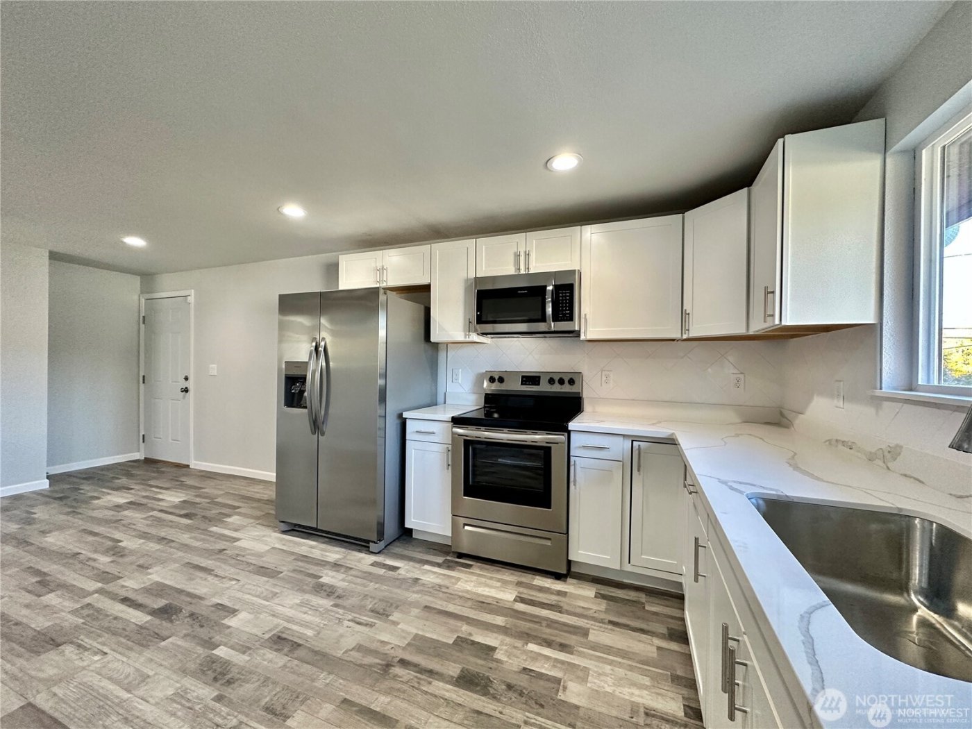 402 E 91st Street , Tacoma, WA 98445