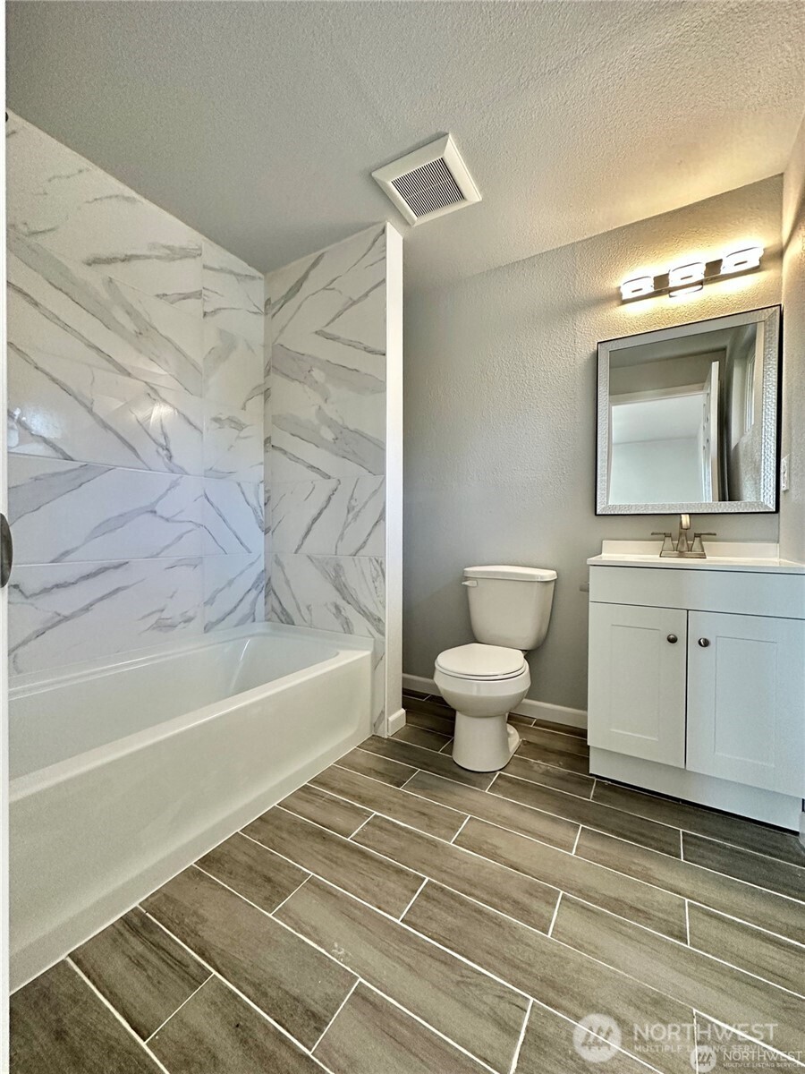 402 E 91st Street , Tacoma, WA 98445