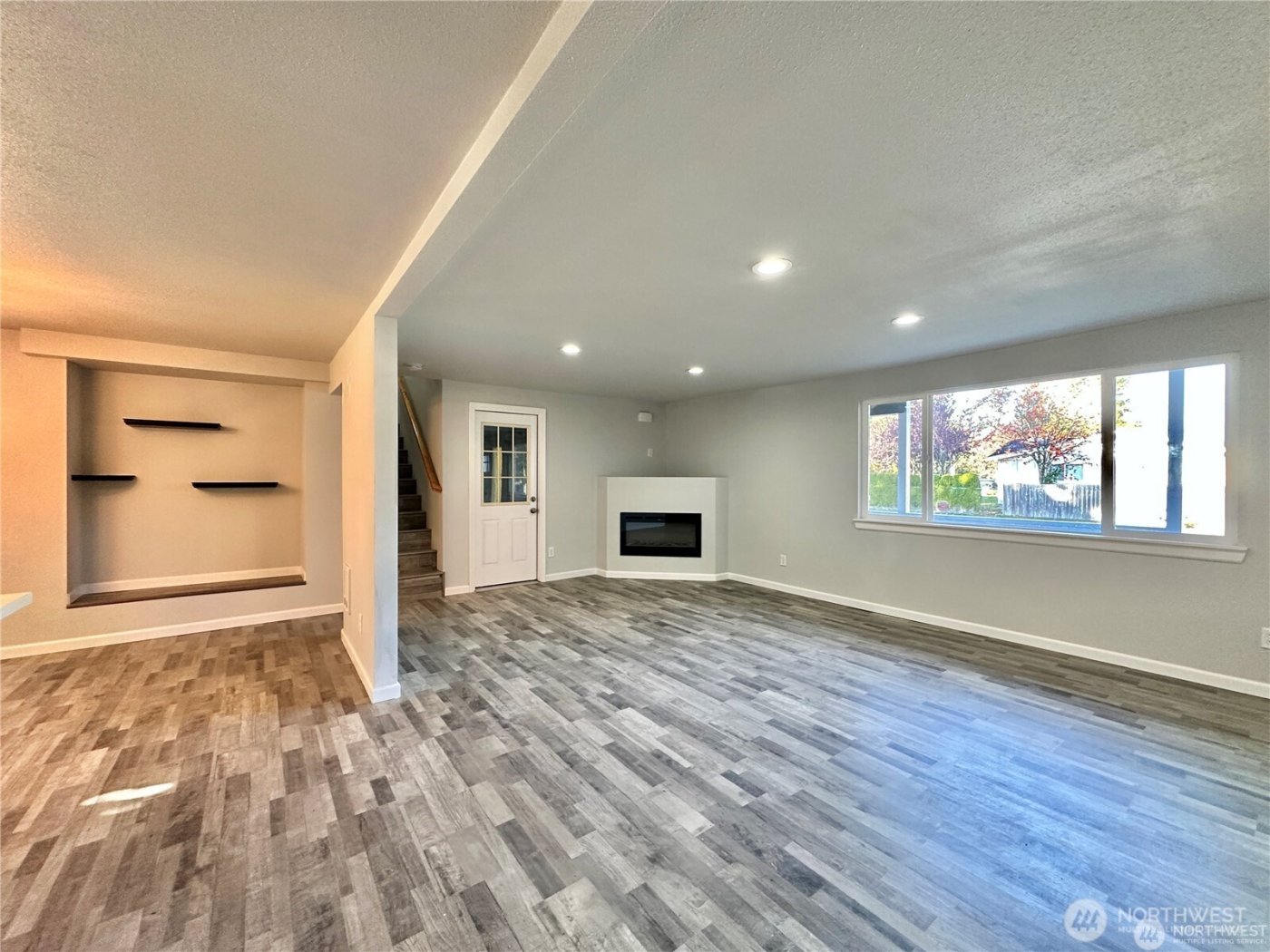 402 E 91st Street , Tacoma, WA 98445