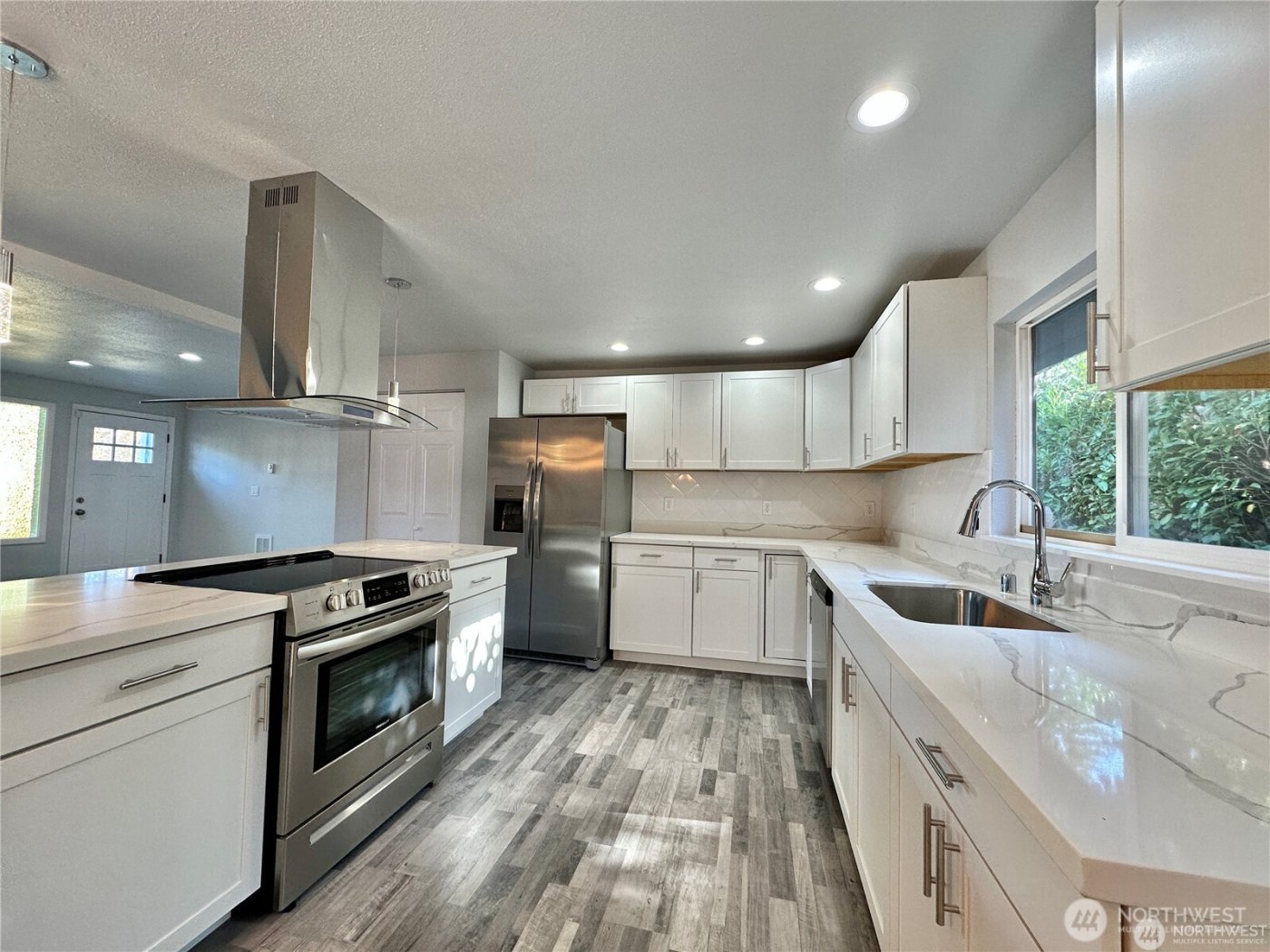 402 E 91st Street , Tacoma, WA 98445