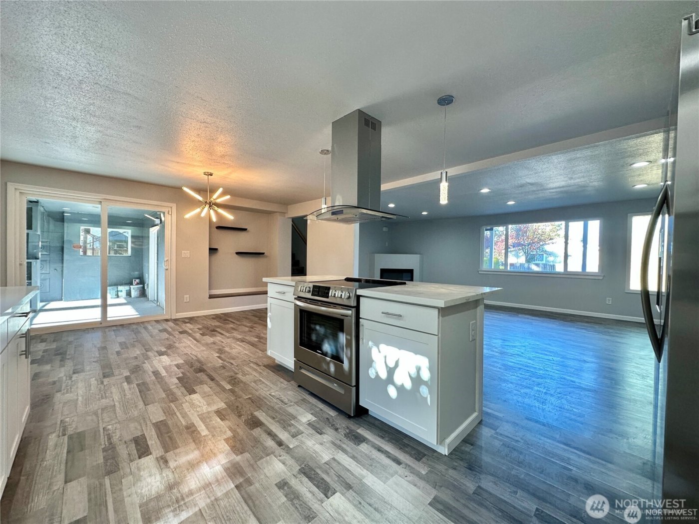 402 E 91st Street , Tacoma, WA 98445