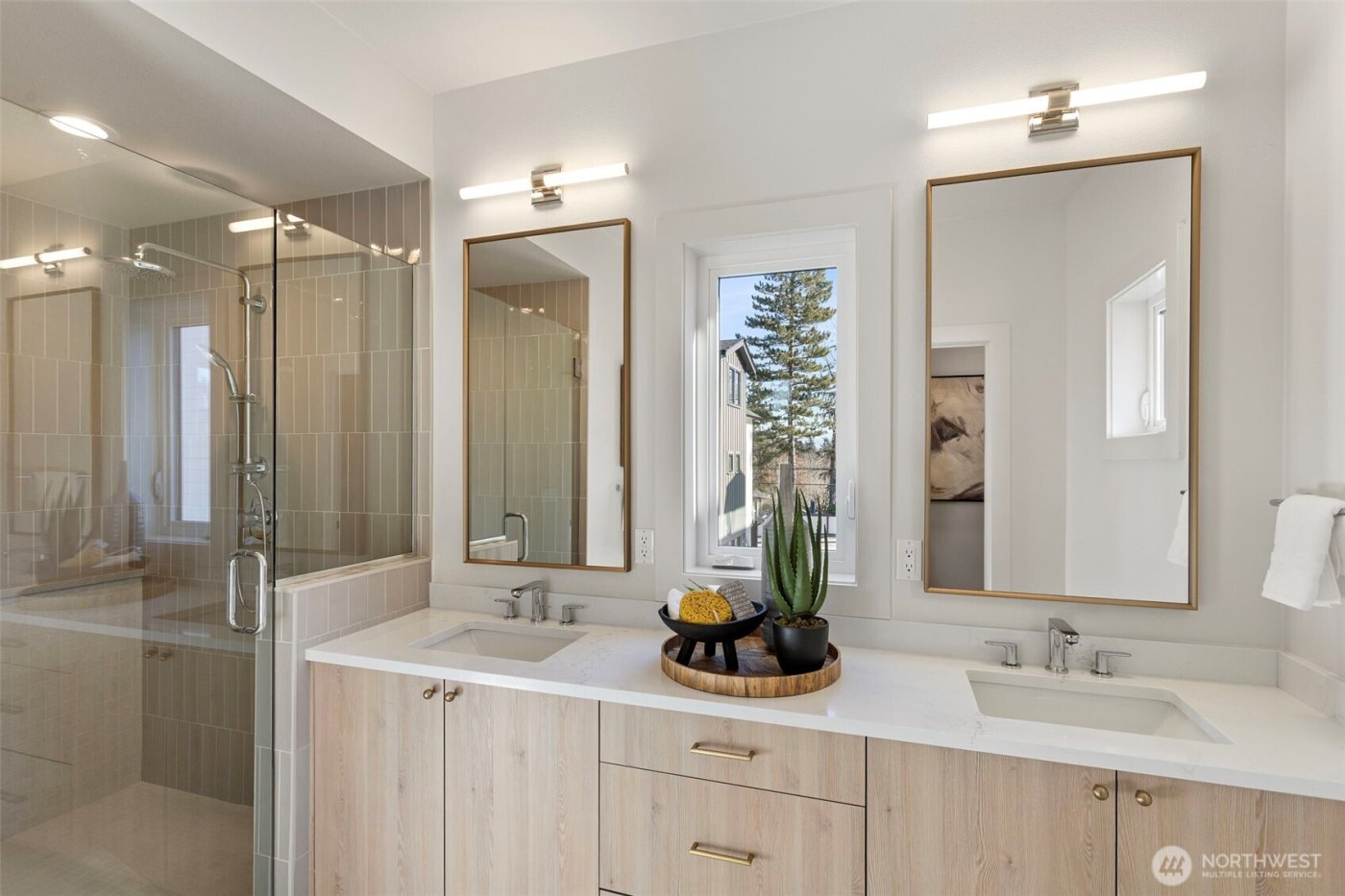 9311 132nd Avenue NE, Kirkland, WA 98033