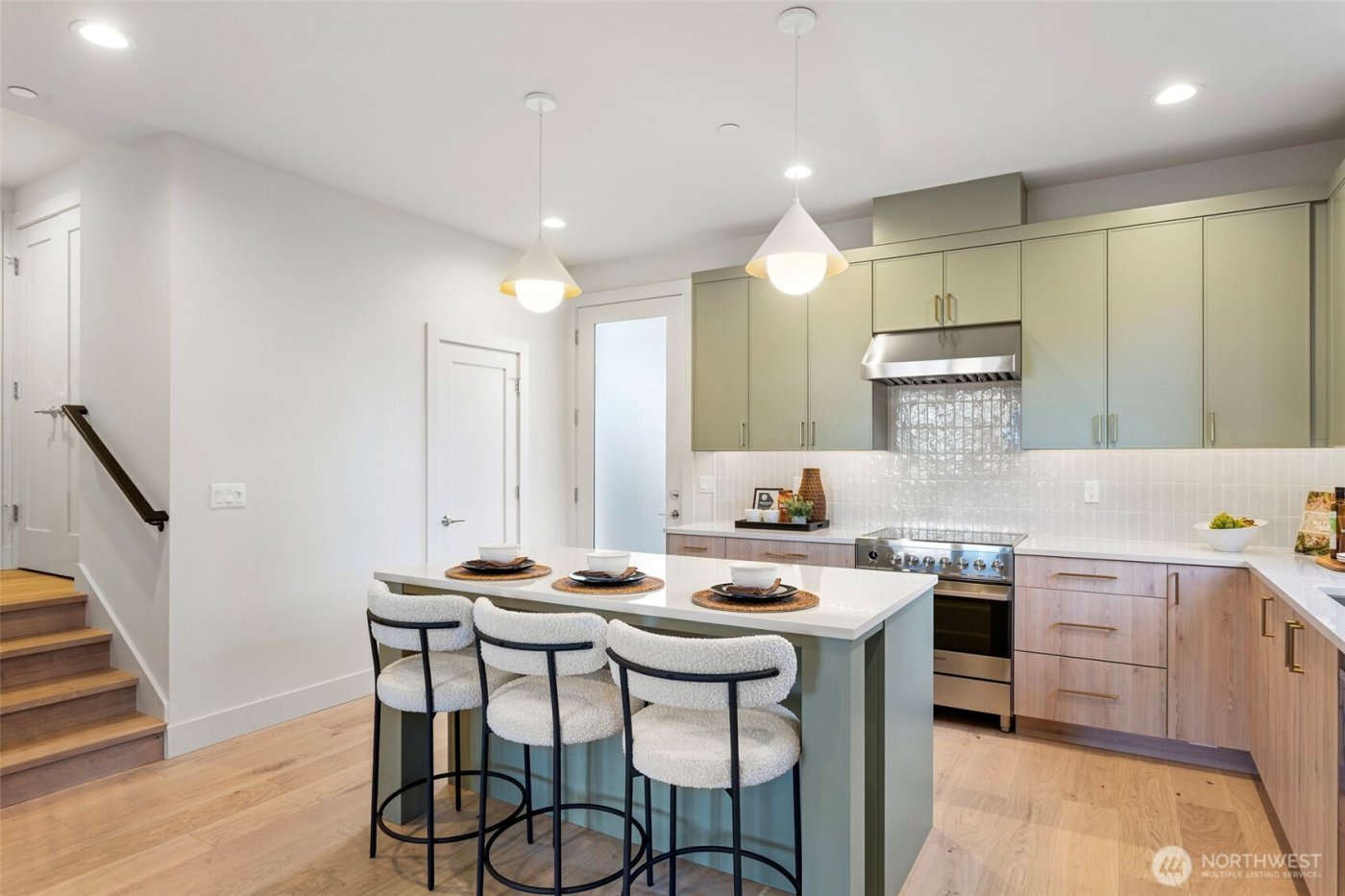 9317 132nd Avenue NE, Kirkland, WA 98033