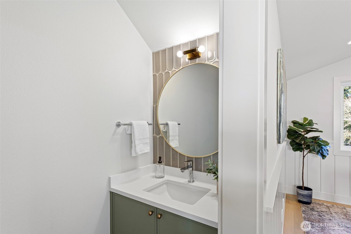 9317 132nd Avenue NE, Kirkland, WA 98033