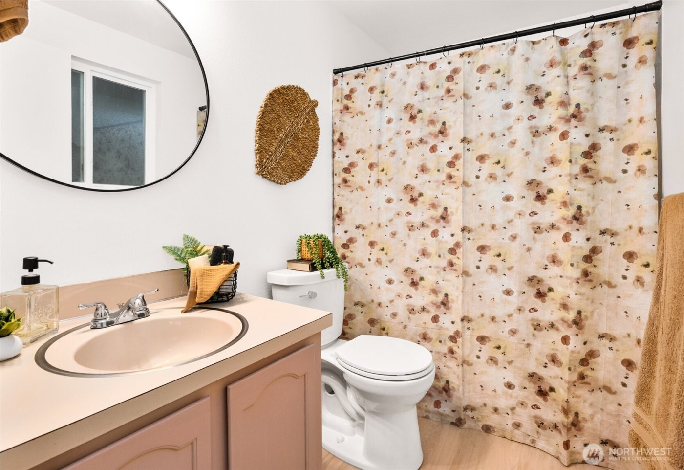 1641 N 185th Street , Shoreline, WA 98133