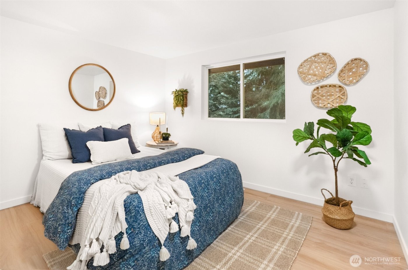 1641 N 185th Street , Shoreline, WA 98133