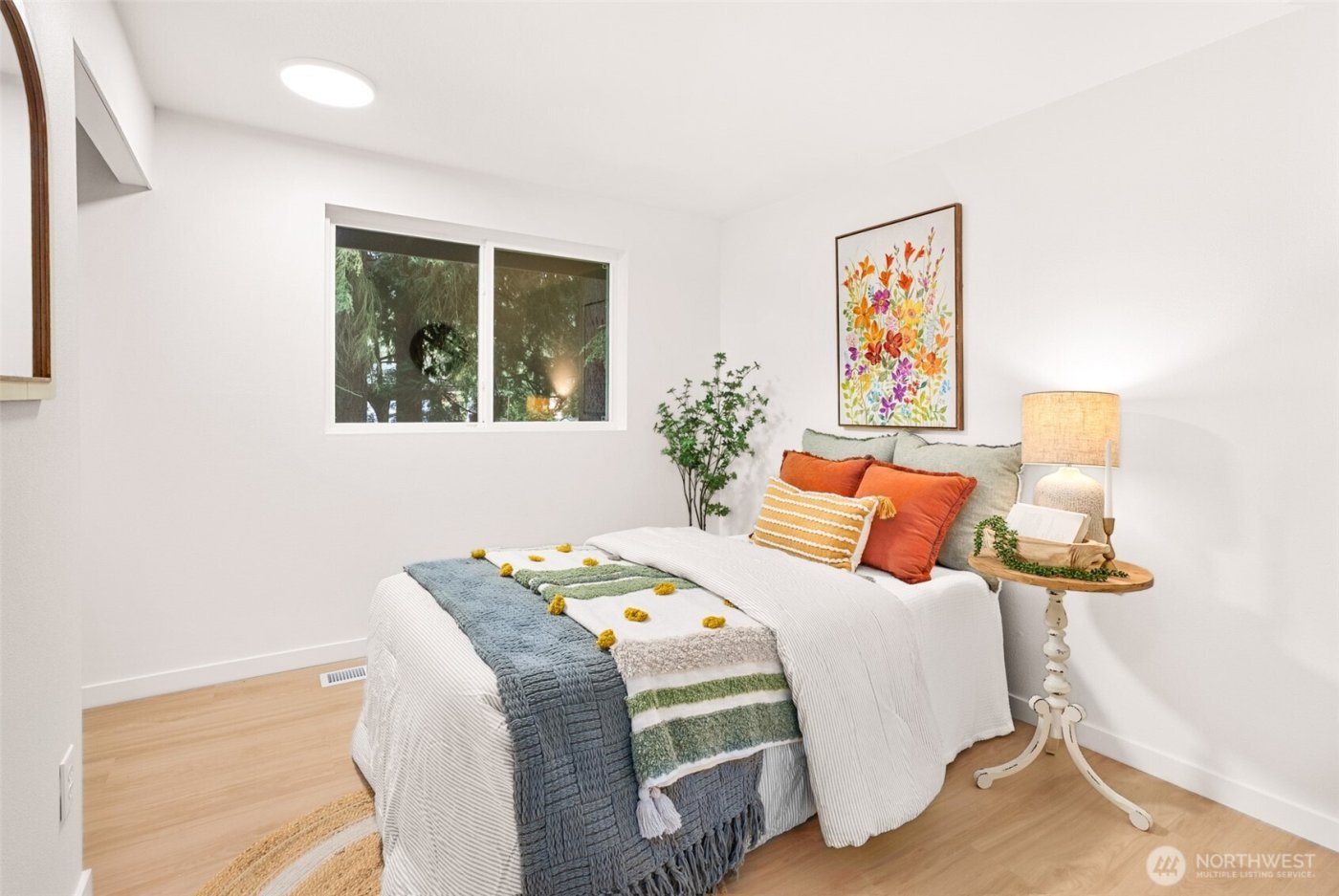 1641 N 185th Street , Shoreline, WA 98133