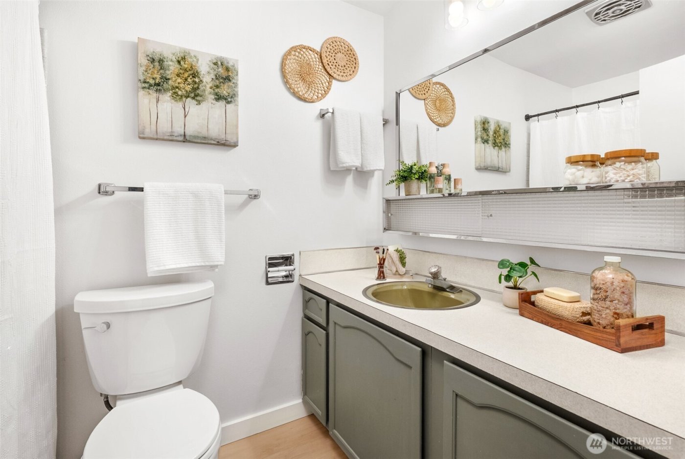 1641 N 185th Street , Shoreline, WA 98133