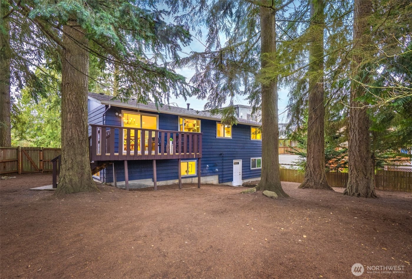 1641 N 185th Street , Shoreline, WA 98133