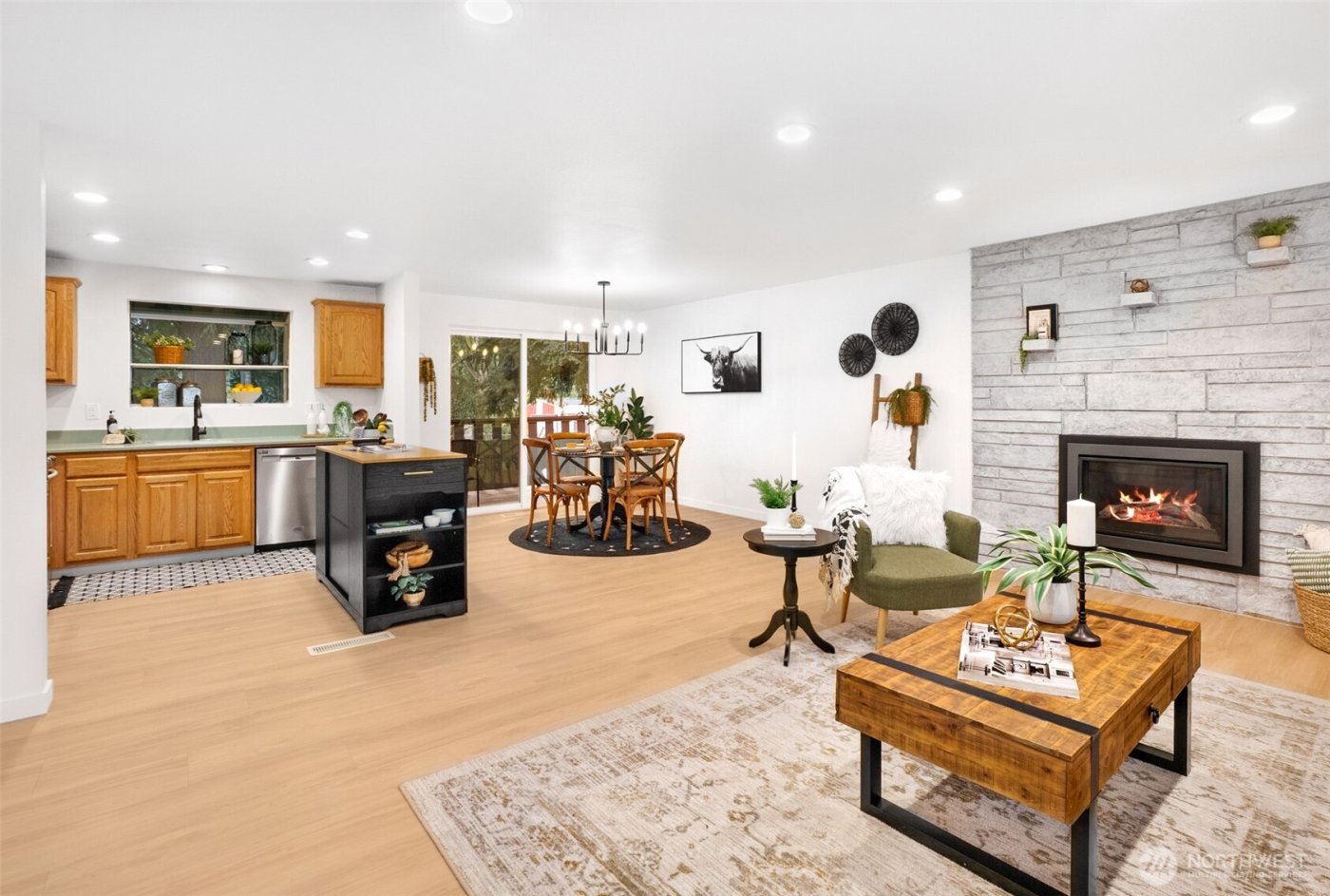 1641 N 185th Street , Shoreline, WA 98133