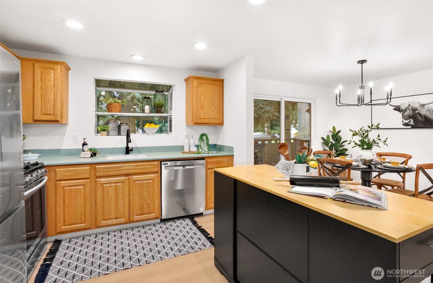 1641 N 185th Street , Shoreline, WA 98133