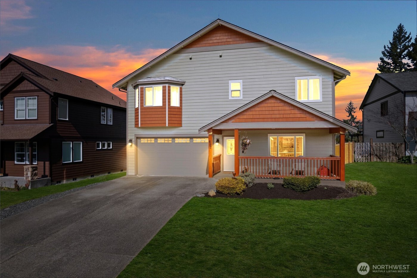 652 Joy Street , Eatonville, WA 98328