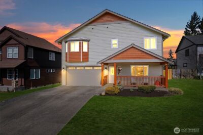 652 Joy Street , Eatonville, WA 98328