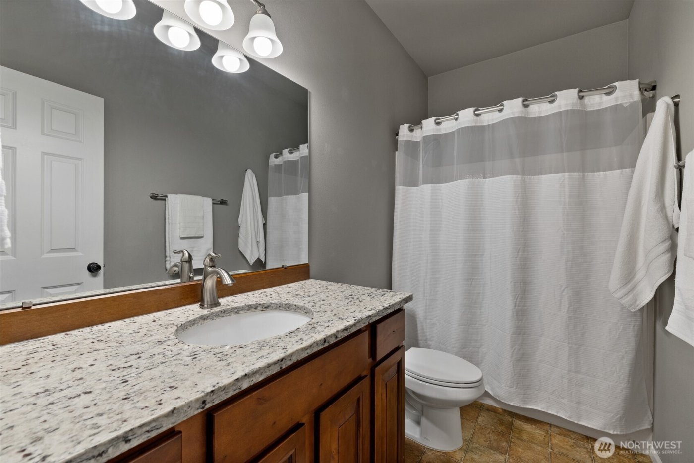 652 Joy Street , Eatonville, WA 98328