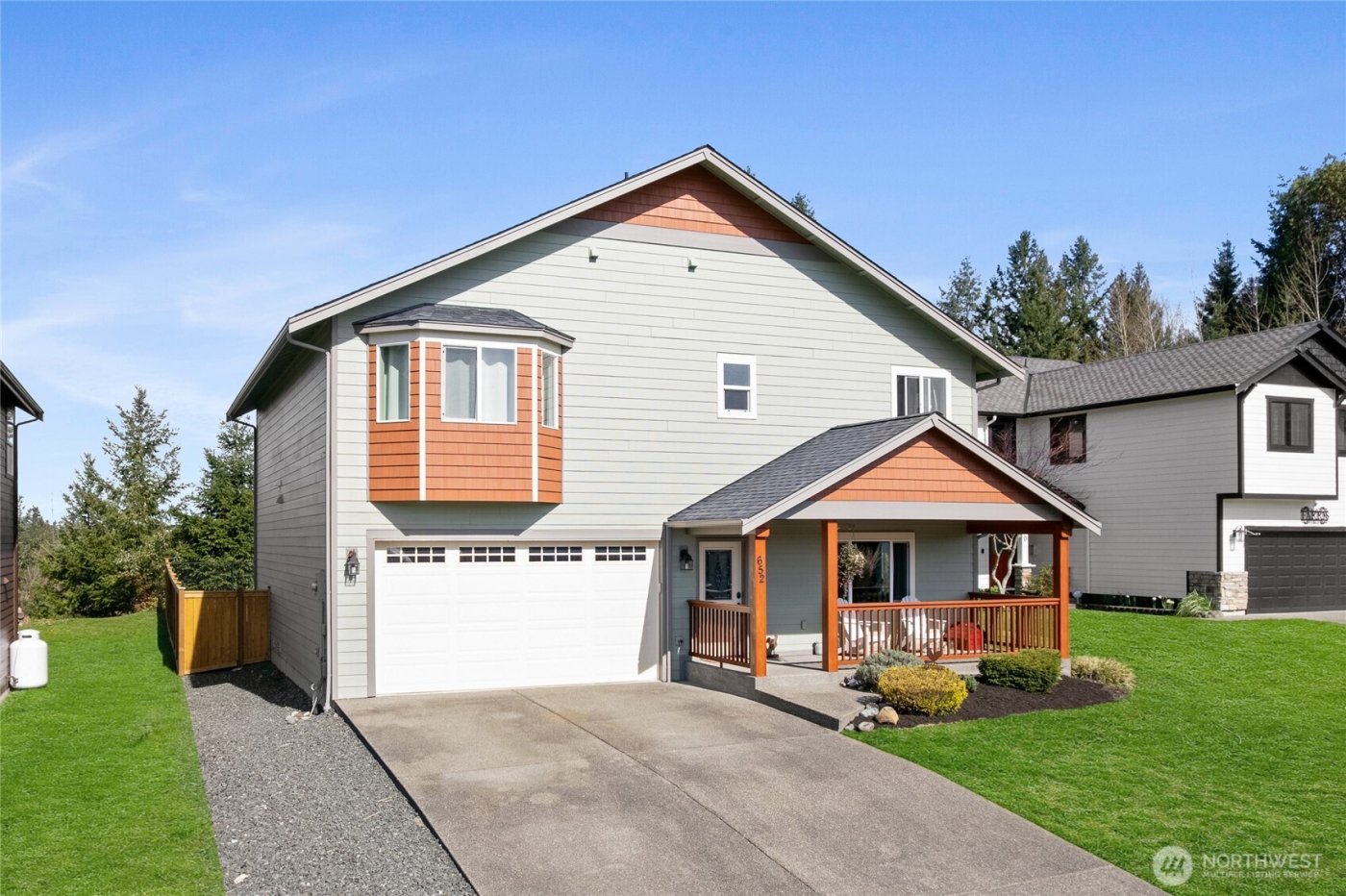 652 Joy Street , Eatonville, WA 98328