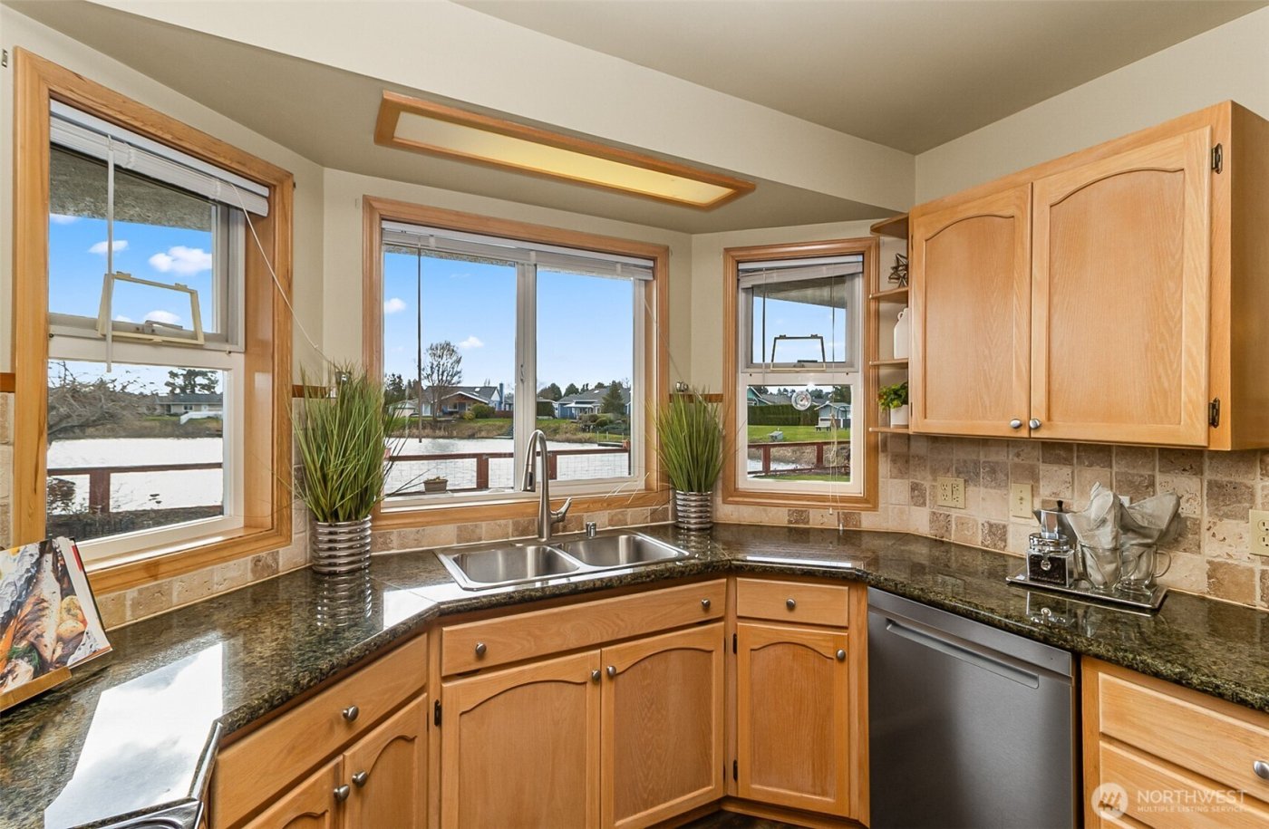 5479 Salish Road , Blaine, WA 98230