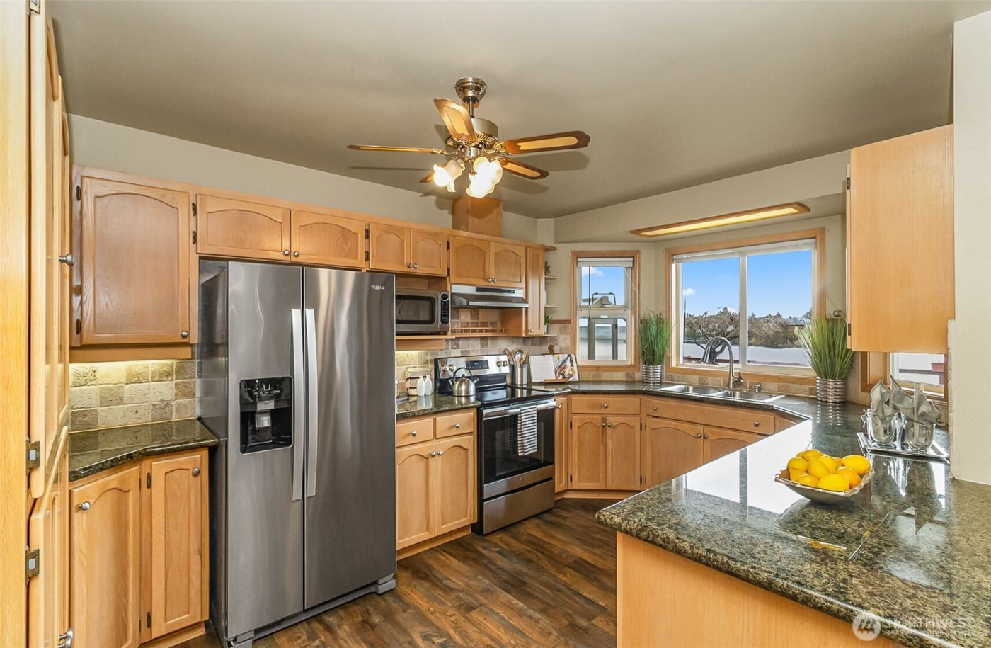 5479 Salish Road , Blaine, WA 98230