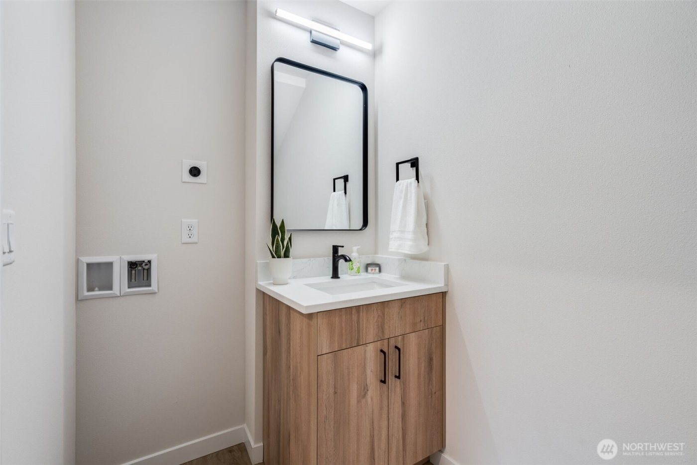 12531 25th Avenue NE #C, Seattle, WA 98125