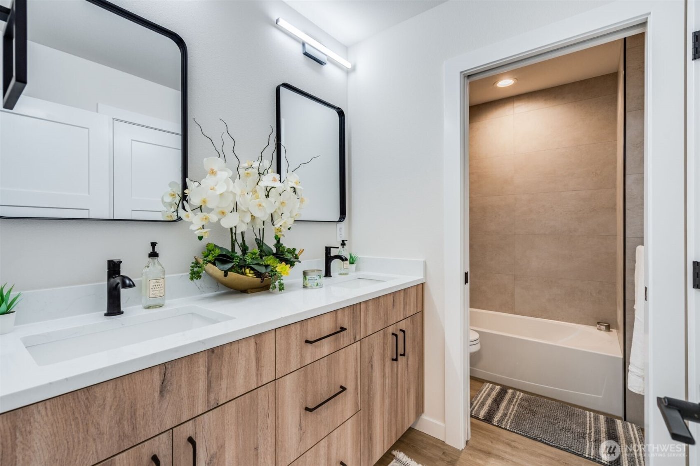 12531 25th Avenue NE #C, Seattle, WA 98125