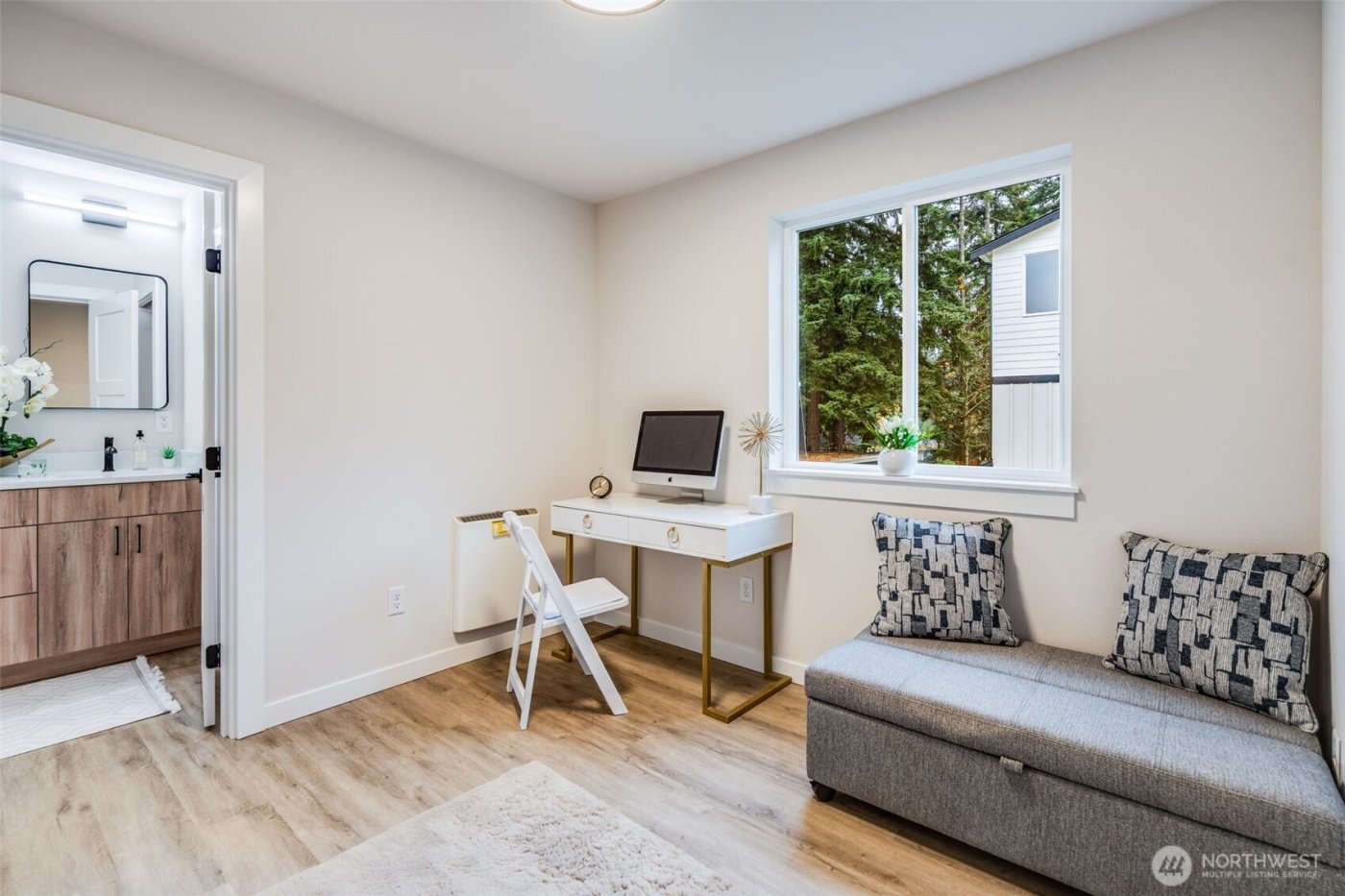 12531 25th Avenue NE #C, Seattle, WA 98125