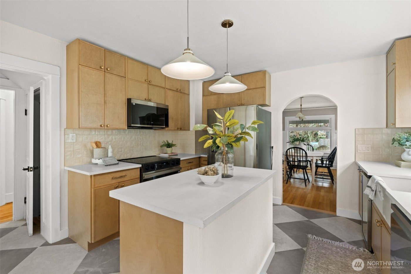 3009 N 22nd Street , Tacoma, WA 98406-6605